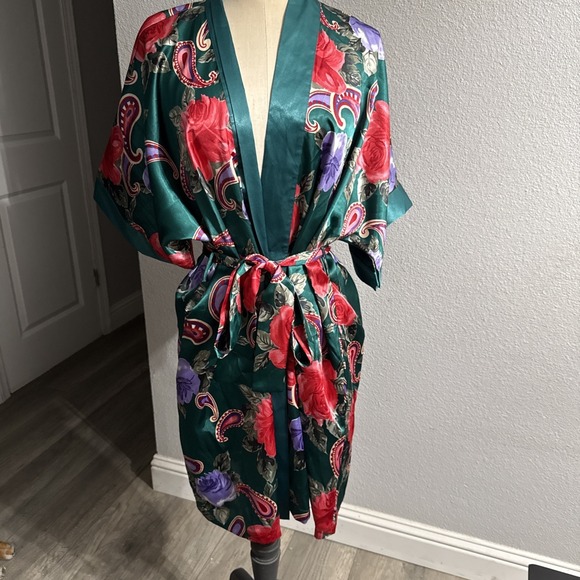 Morgan Taylor Other - Fantasies By Morgan Taylor Floral Paisley Robe Kimono One Size